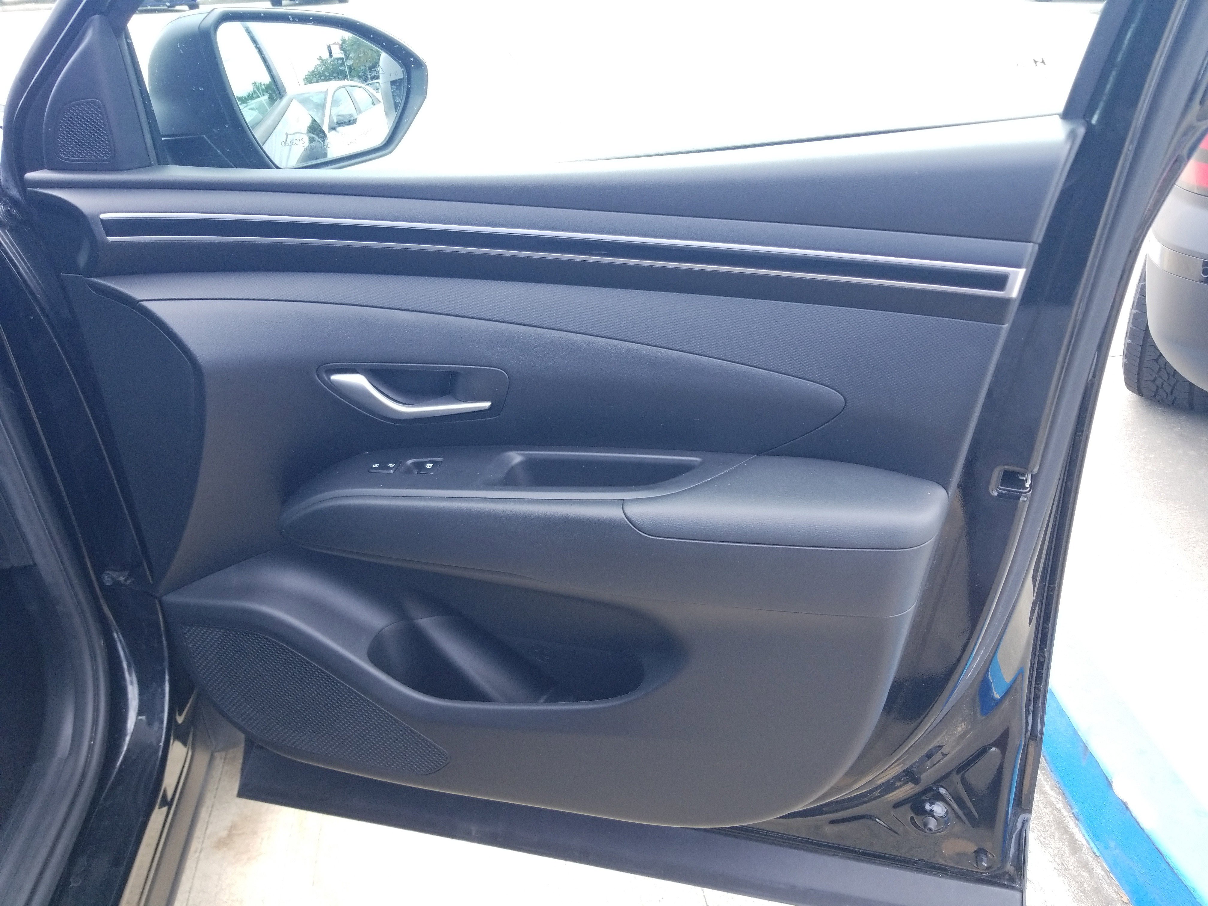 Used 2022 Hyundai Santa Cruz SEL w/ Activity Package FWD image 16