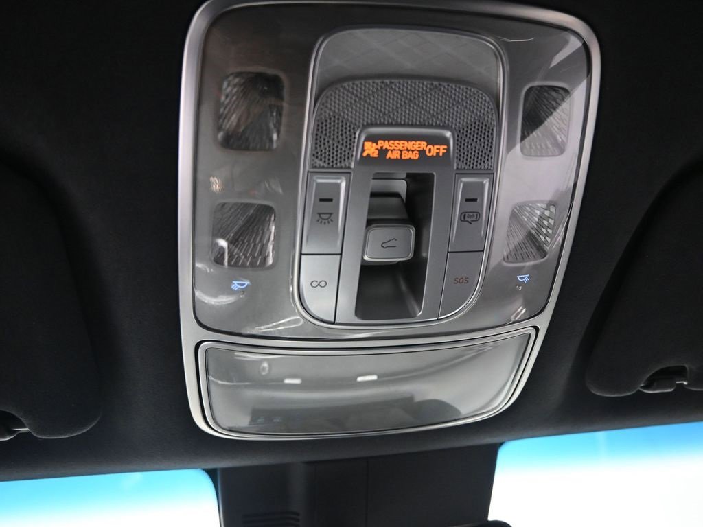 Used 2022 Genesis GV70 3.5T Sport w/ Sport Prestige Package image 43