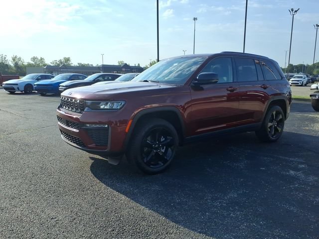 Certified 2026 Jeep Grand Cherokee Limited w/ Limited Altitude Package AWD/4WD image 3