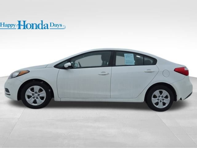 Used 2016 Kia Forte LX image 13