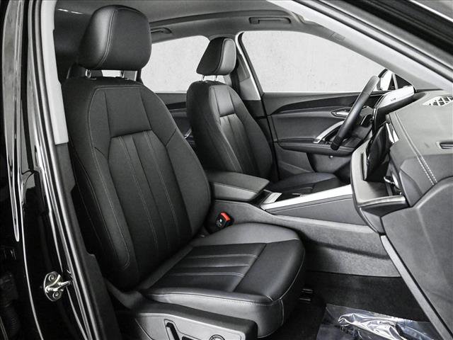 Certified 2025 Audi Q5 Premium w/ Convenience Package image 21
