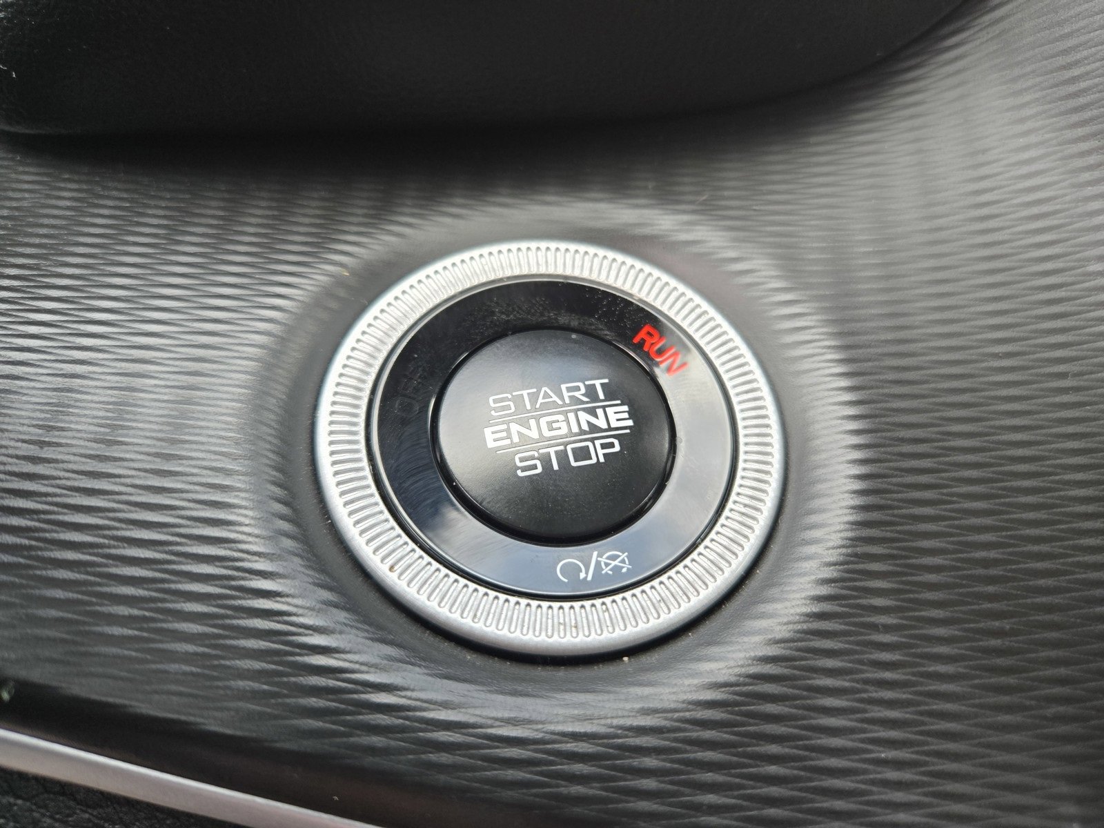 Used 2024 Jeep Grand Cherokee L Laredo image 21