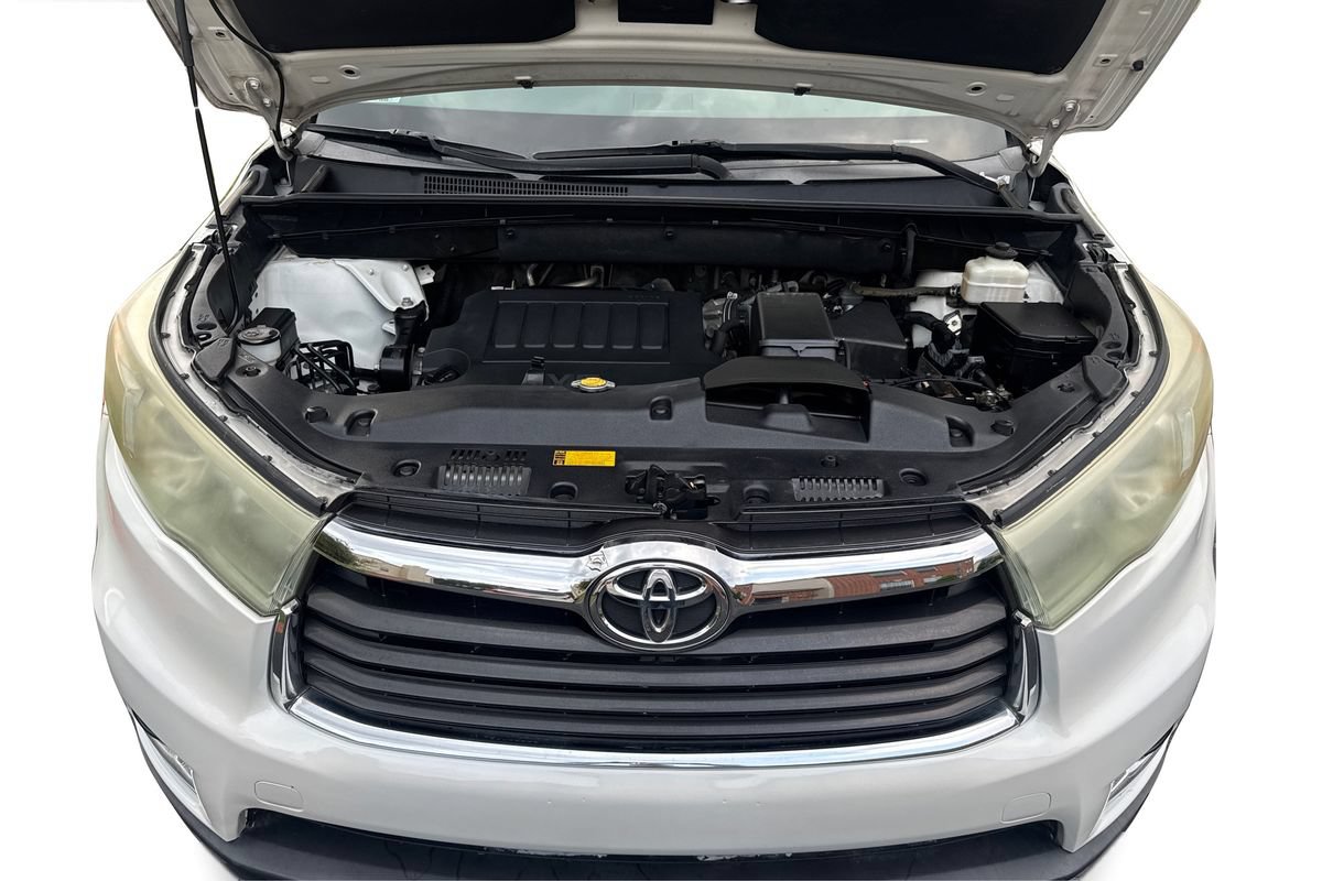 Used 2014 Toyota Highlander Limited FWD image 25