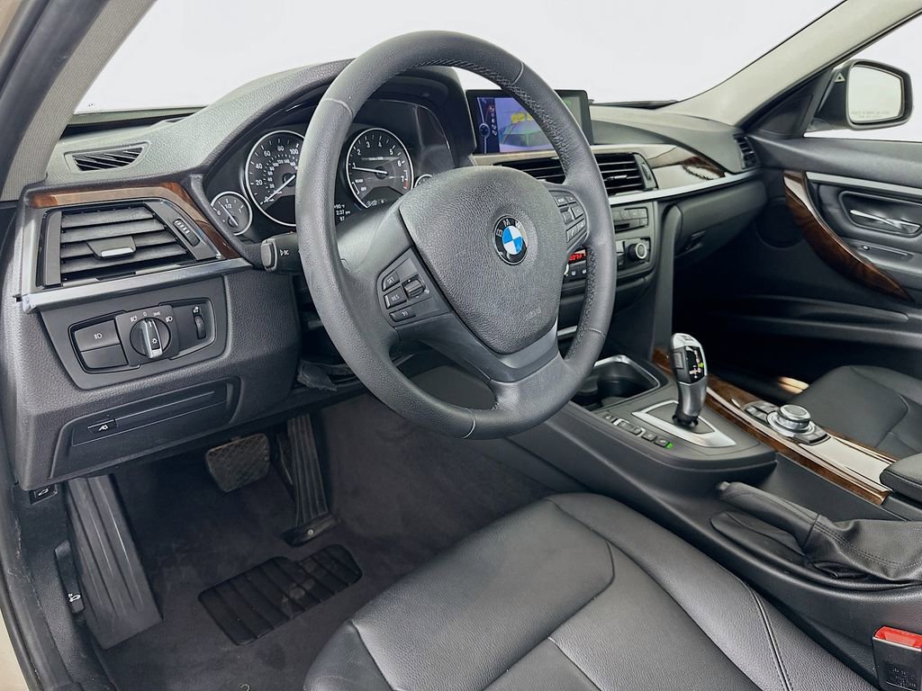 Used 2013 BMW 328i xDrive Sedan AWD/4WD image 9