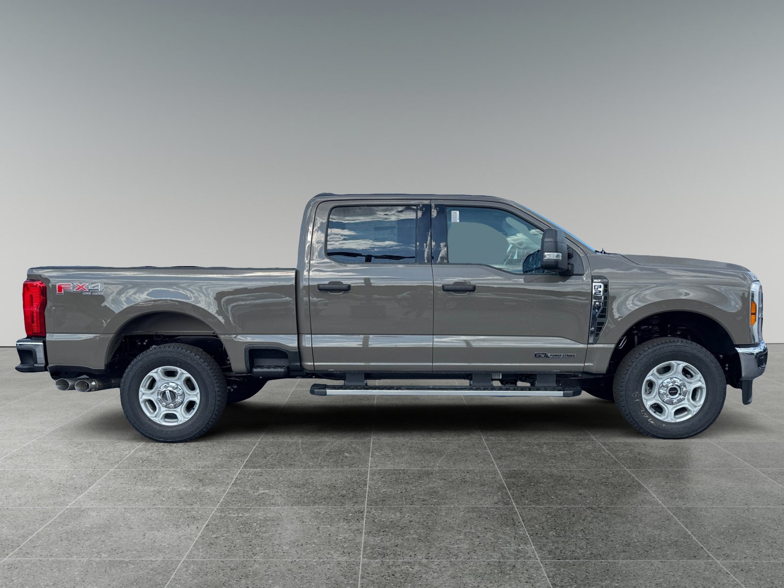 New 2026 Ford F250 XLT w/ FX4 Off-Road Package AWD/4WD image 7