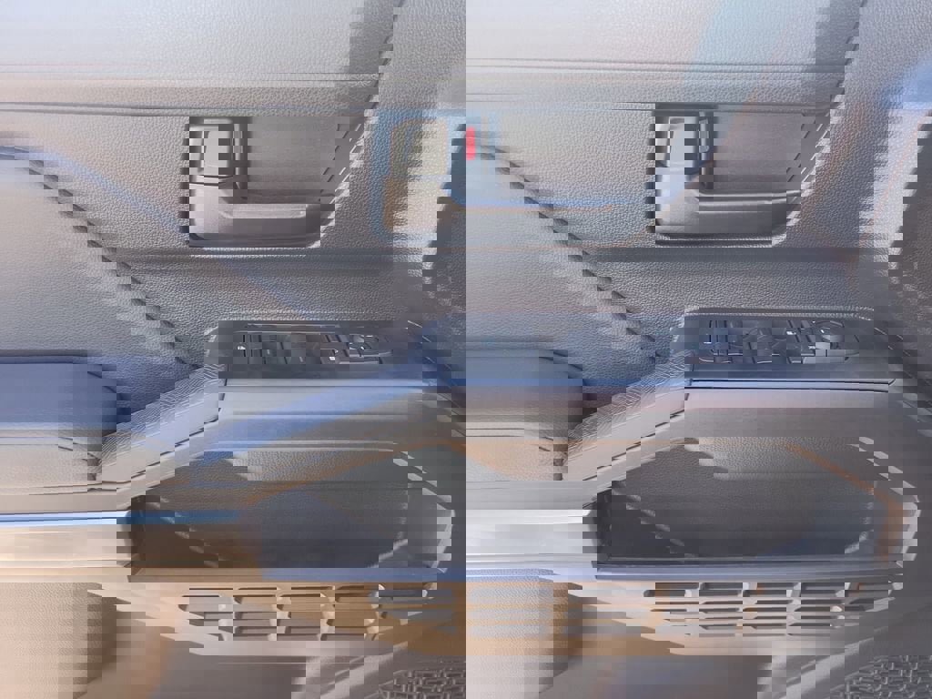 New 2025 Toyota Tacoma SR5 image 15