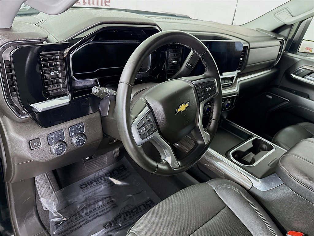 Used 2024 Chevrolet Silverado 2500 LTZ w/ LTZ Convenience Package image 19