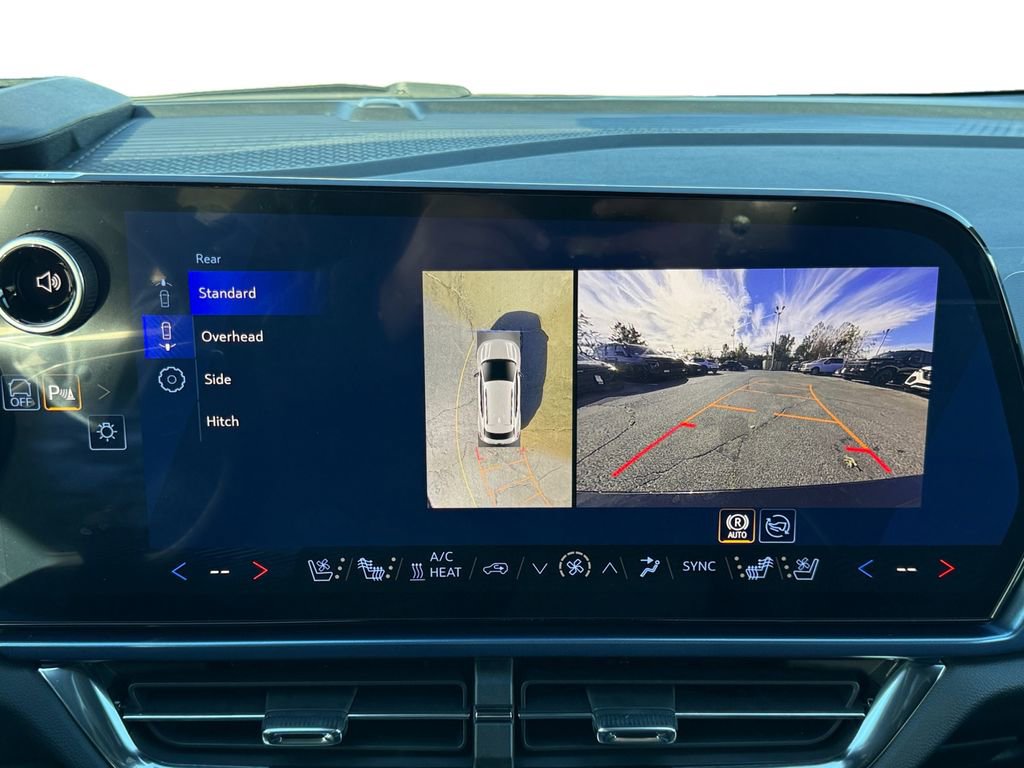 New 2026 Chevrolet Equinox EV LT image 15