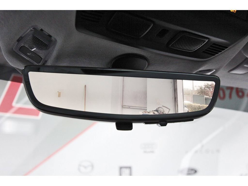 Used 2023 Chevrolet Corvette Stingray Premium Conv w/ Z51 Performance Package RWD image 23