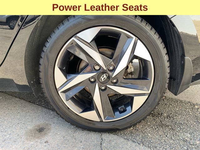 Used 2023 Hyundai Elantra Limited FWD image 9