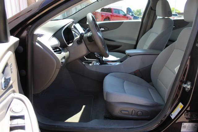 Used 2021 Chevrolet Malibu LS image 12