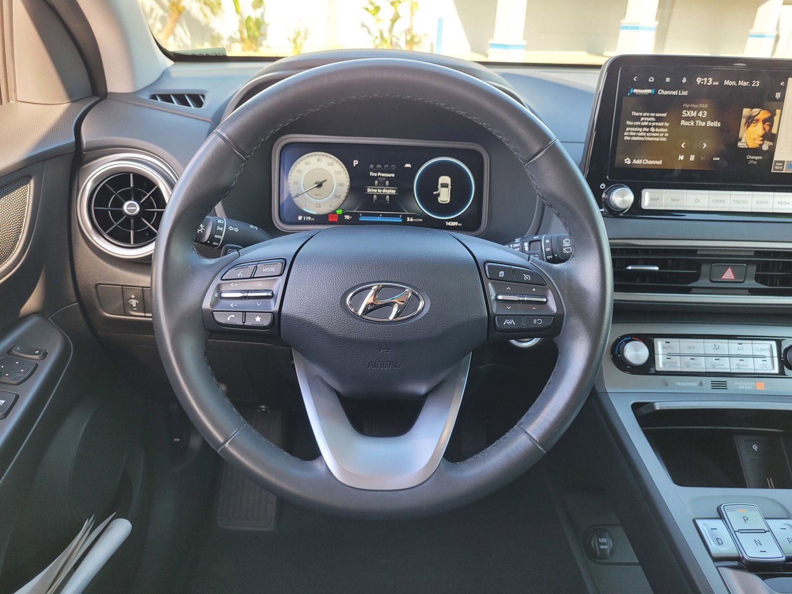 Used 2023 Hyundai Kona SEL image 15