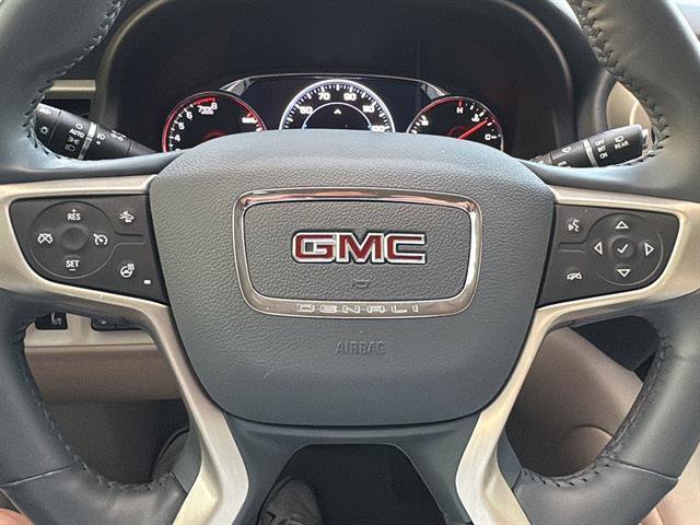 Used 2022 GMC Acadia Denali image 21