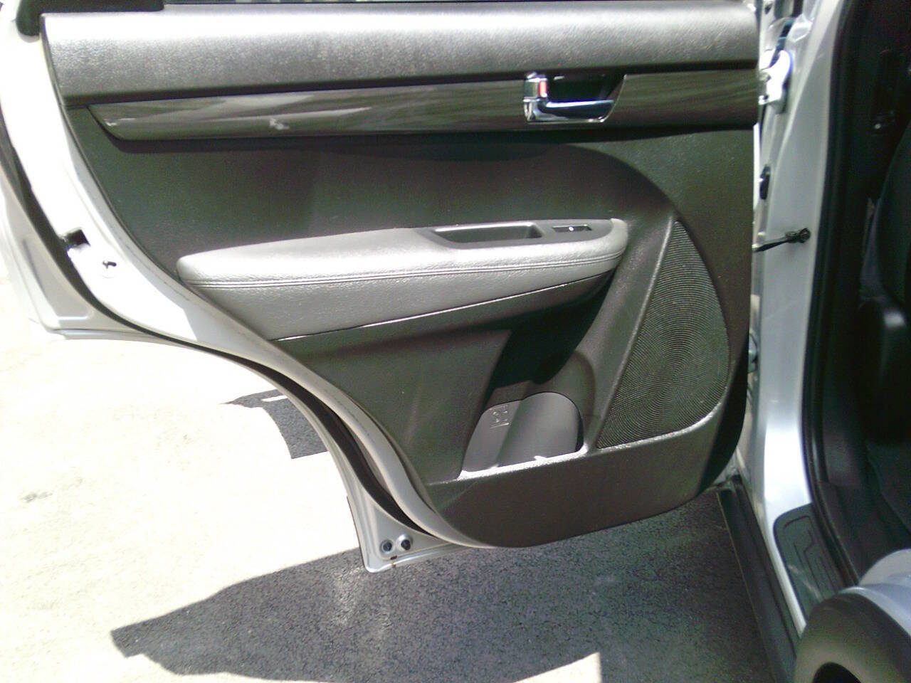 Used 2012 Kia Sorento LX w/ Convenience Pkg image 13