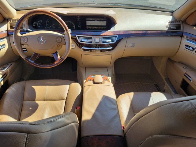 Used 2008 Mercedes-Benz S 550 4MATIC image 2