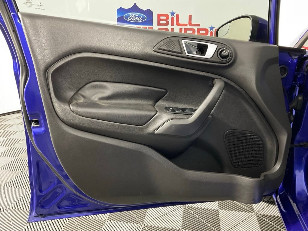 Used 2015 Ford Fiesta Titanium FWD image 12