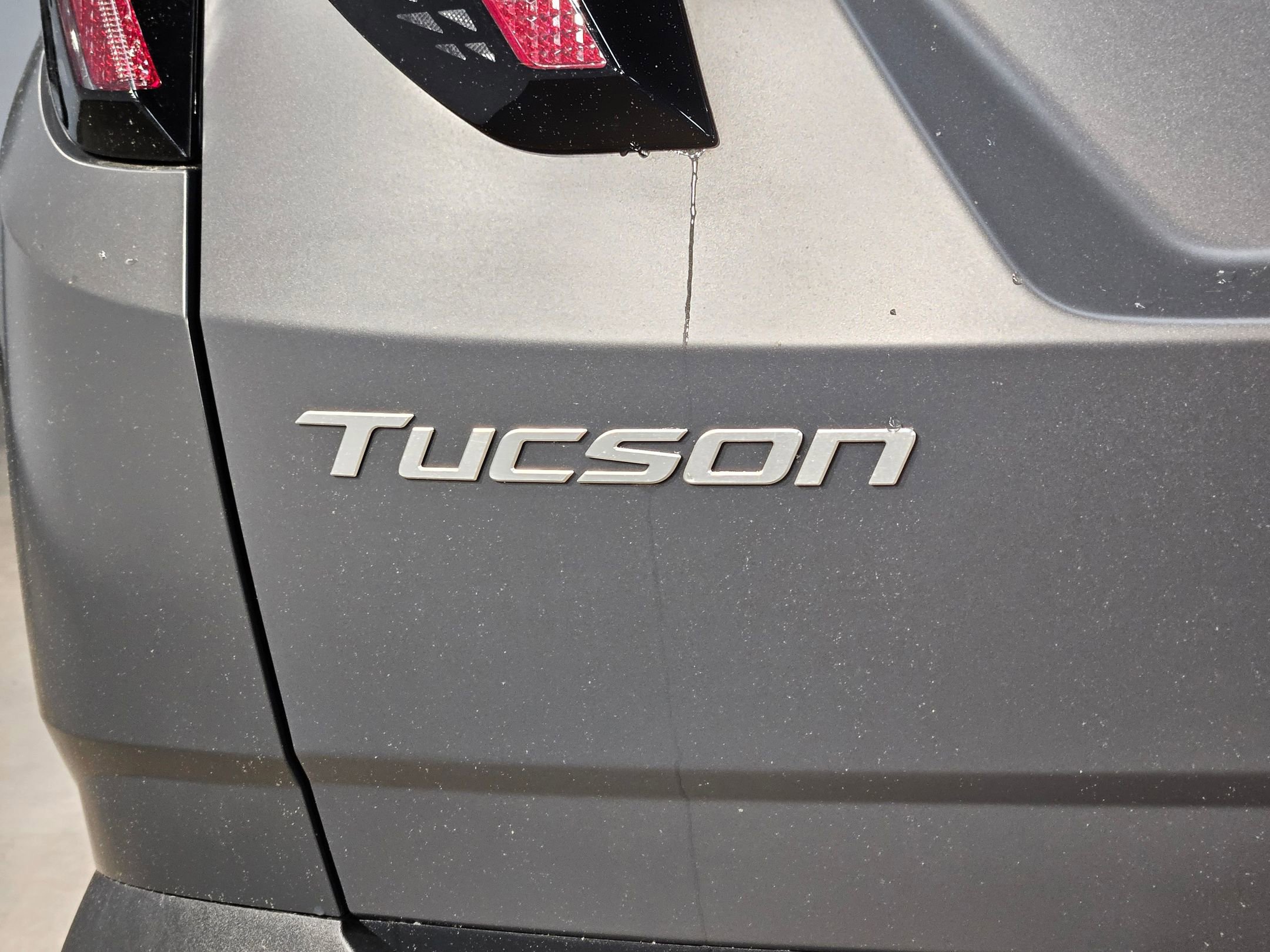 Used 2025 Hyundai Tucson Limited image 38