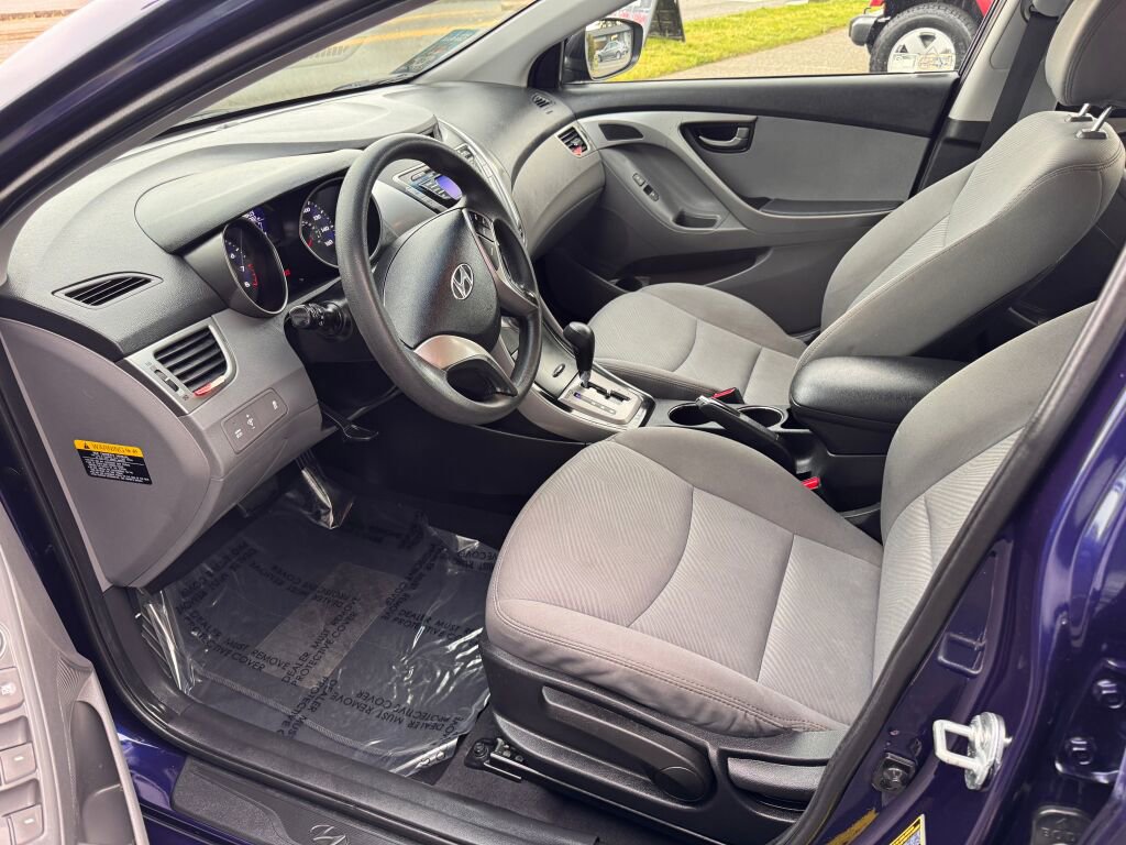 Used 2013 Hyundai Elantra GLS image 8
