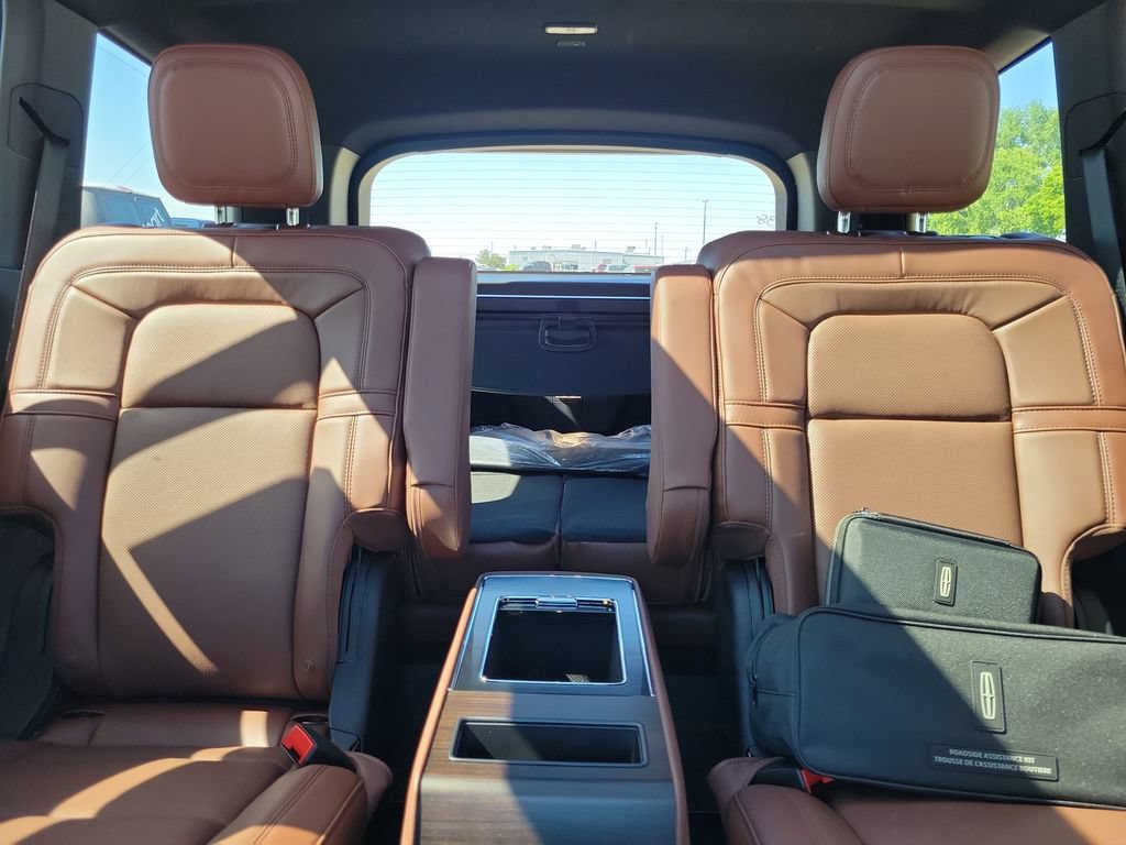 New 2026 Lincoln Aviator Reserve AWD/4WD image 17