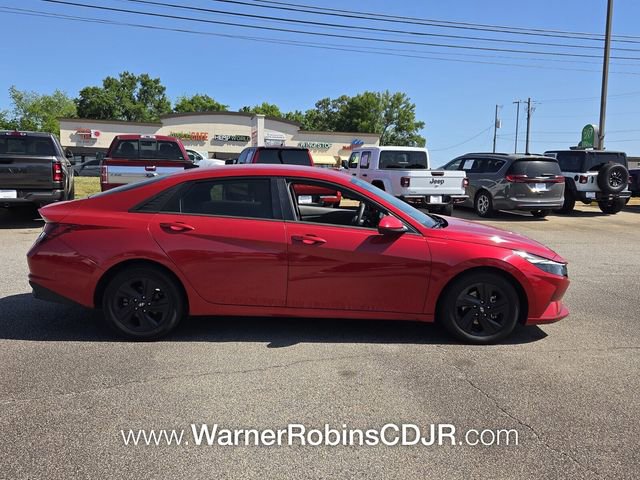 Used 2022 Hyundai Elantra SEL w/ Convenience Package image 13