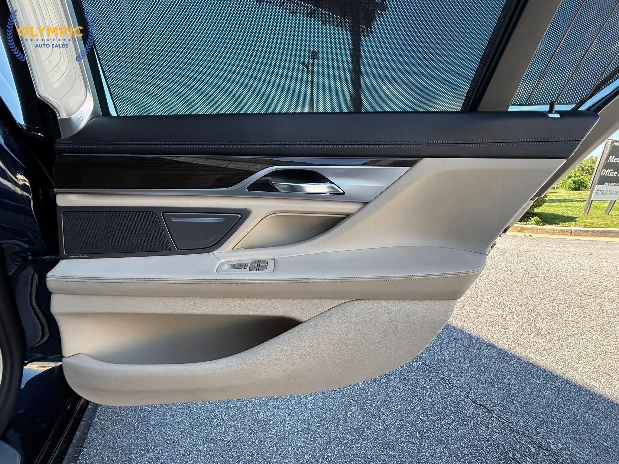 Used 2016 BMW 740i w/ Executive Package 2 image 46