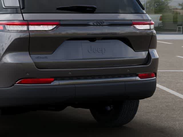 New 2026 Jeep Grand Cherokee Altitude AWD/4WD image 13