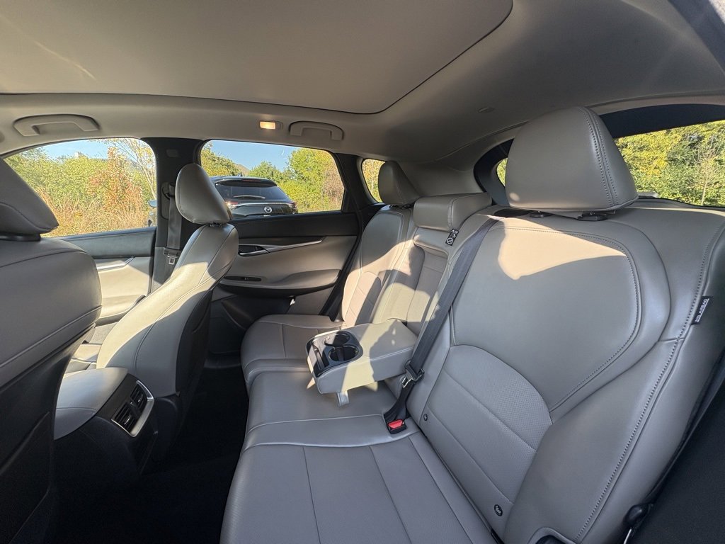 Certified 2024 INFINITI QX50 Luxe image 19