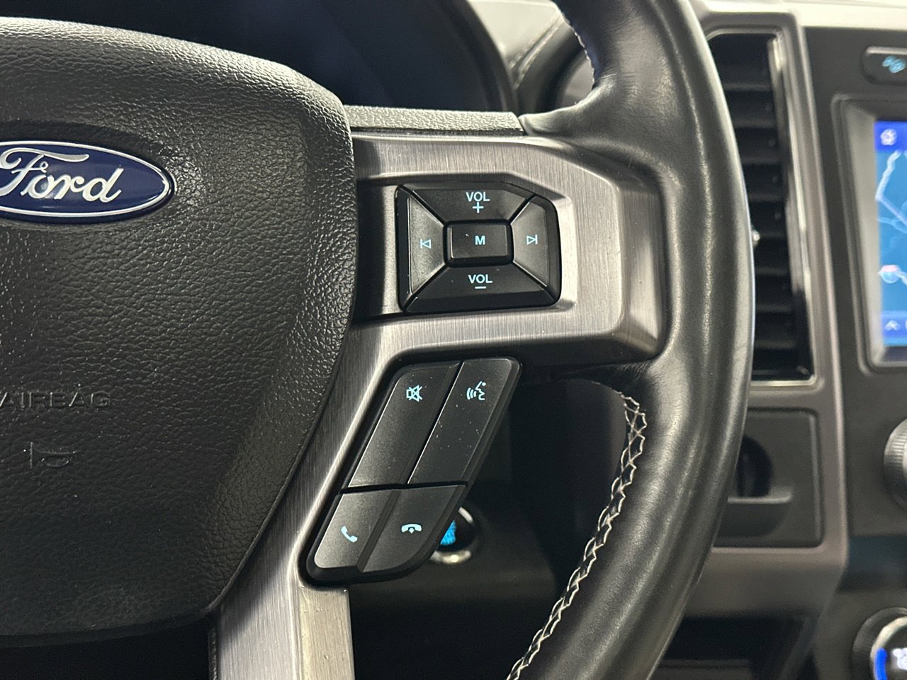 Used 2020 Ford Expedition Platinum image 27