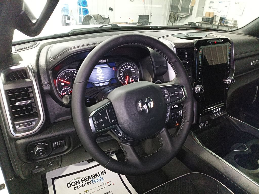 New 2026 RAM 1500 Laramie AWD/4WD image 19