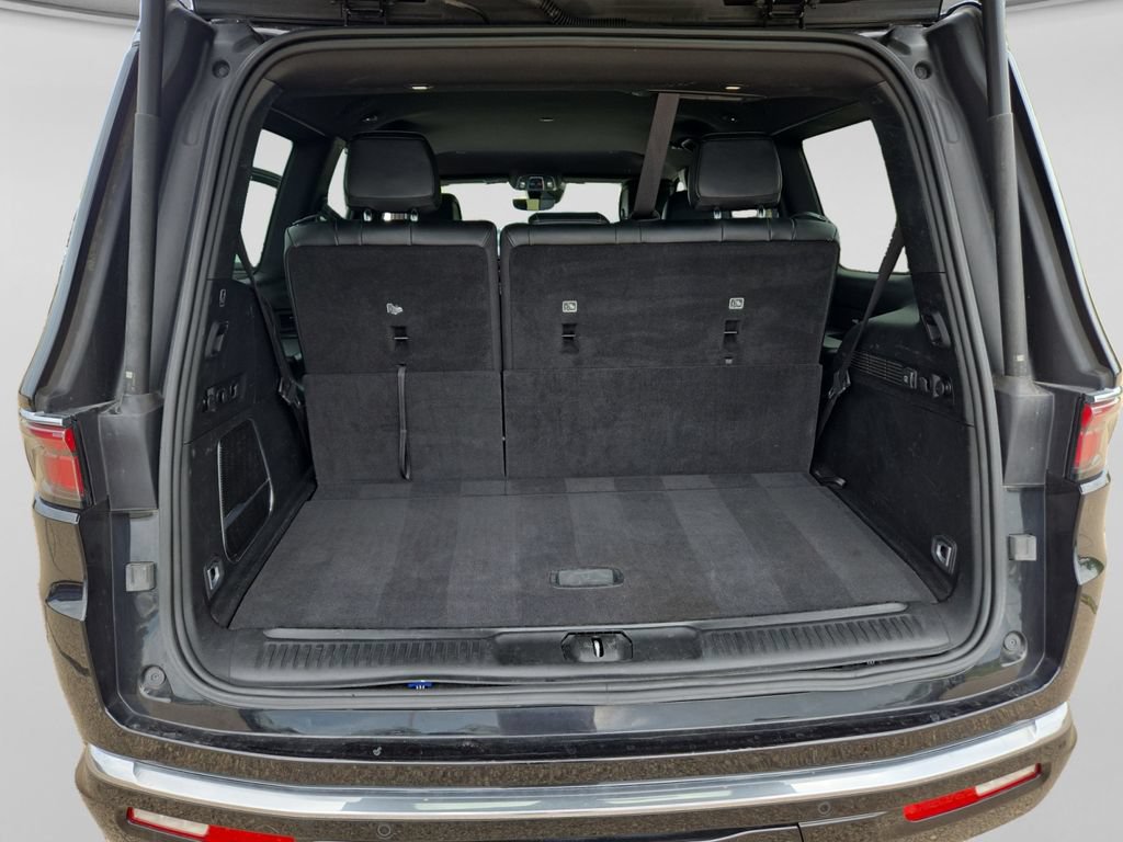 Used 2024 Jeep Wagoneer Series II AWD/4WD image 41
