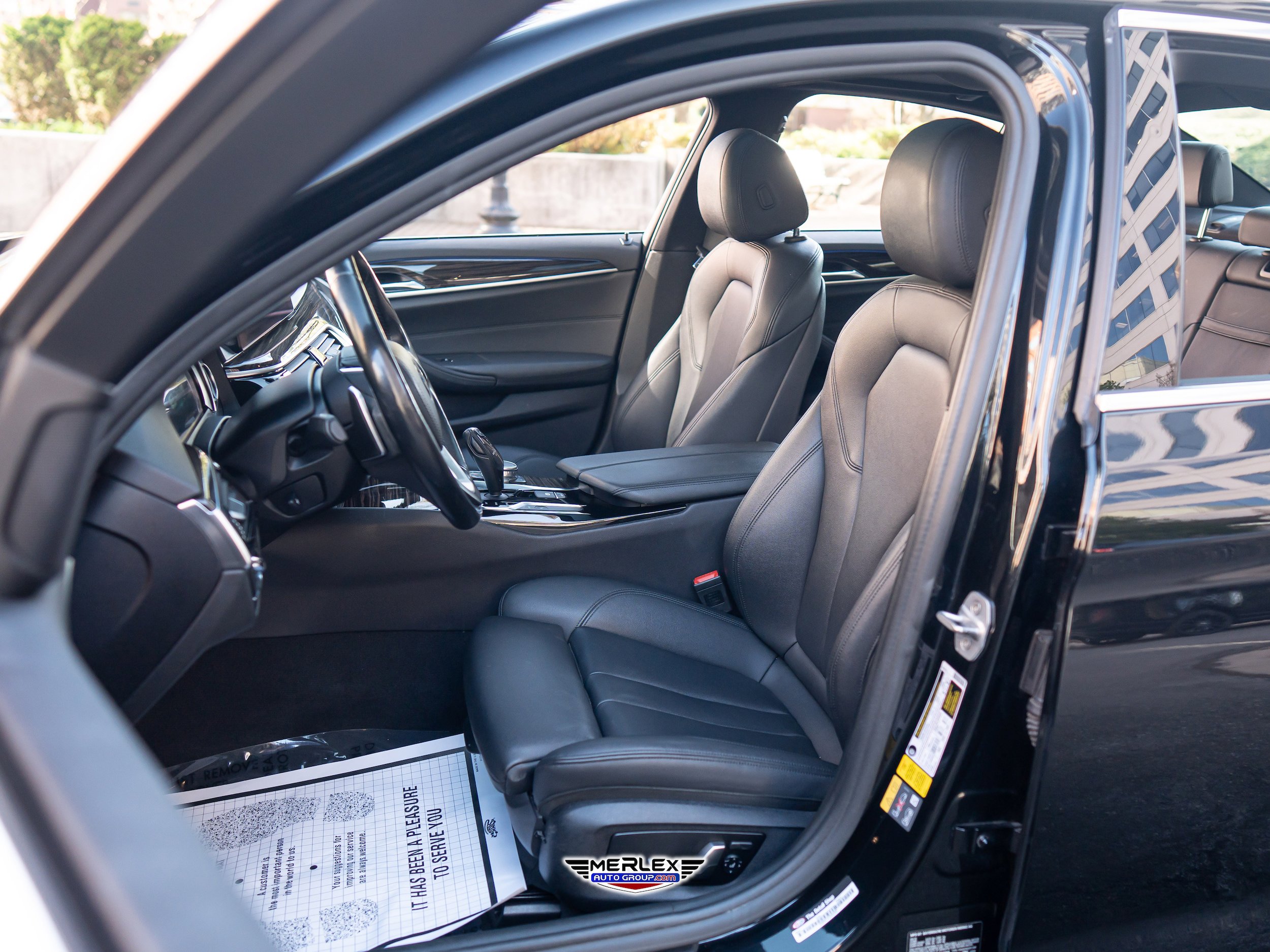 Used 2019 BMW 530e xDrive w/ Convenience Package AWD/4WD image 16