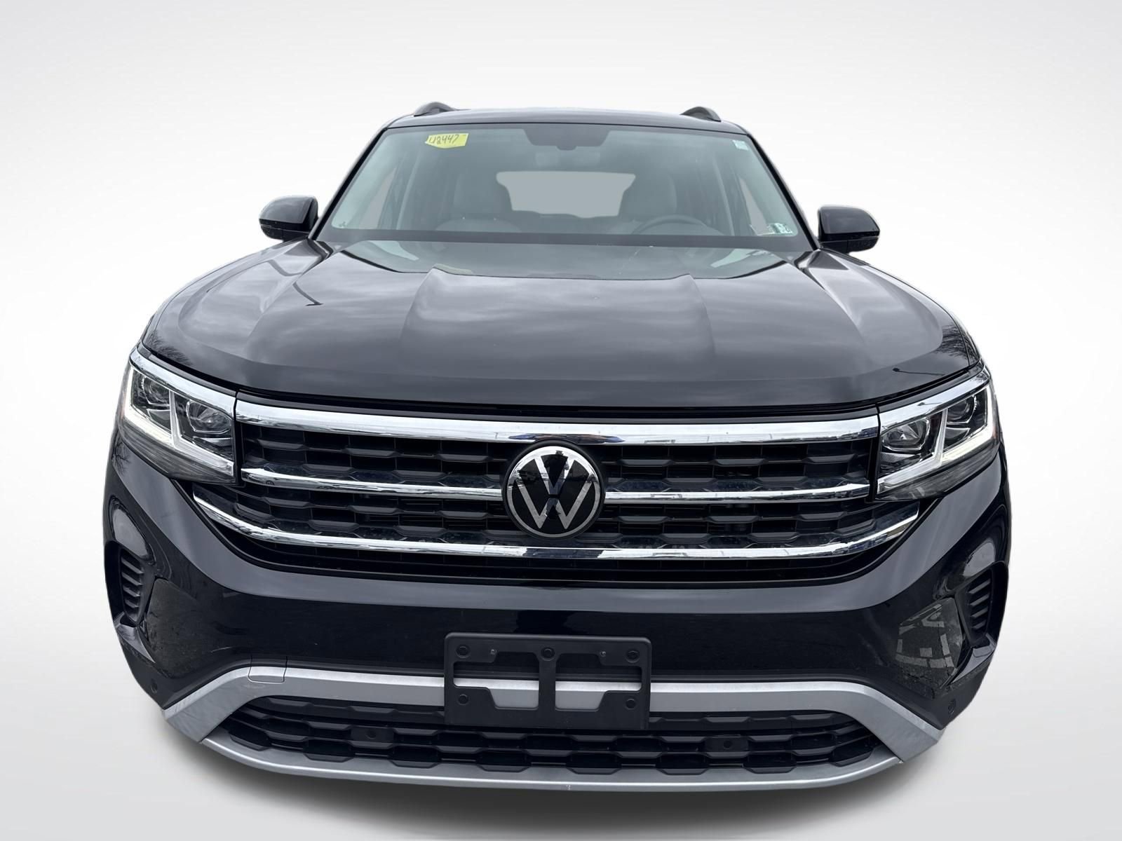 Certified 2023 Volkswagen Atlas SE w/ Black Wheel Package image 9