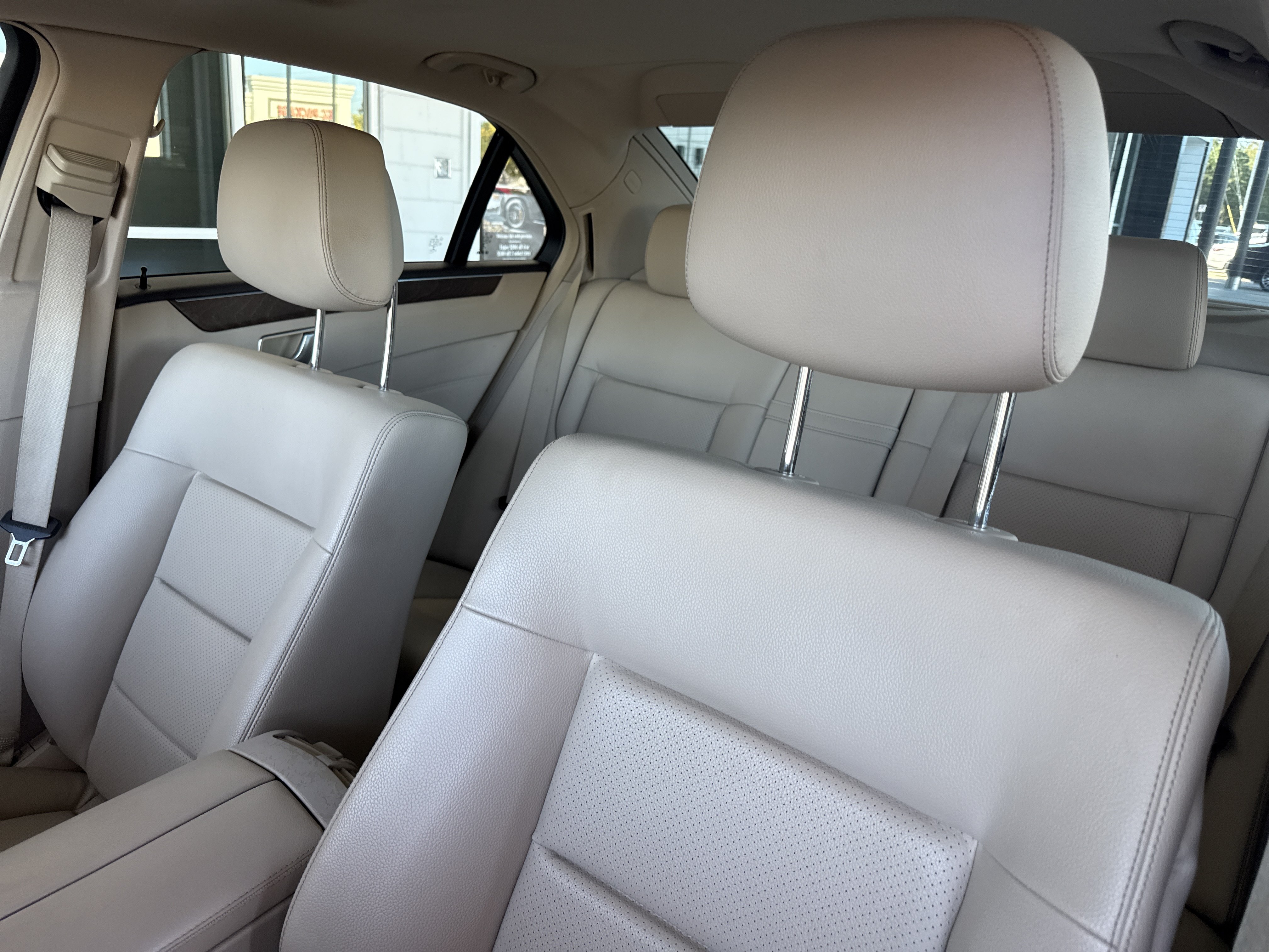 Used 2014 Mercedes-Benz E 350 Sedan image 19
