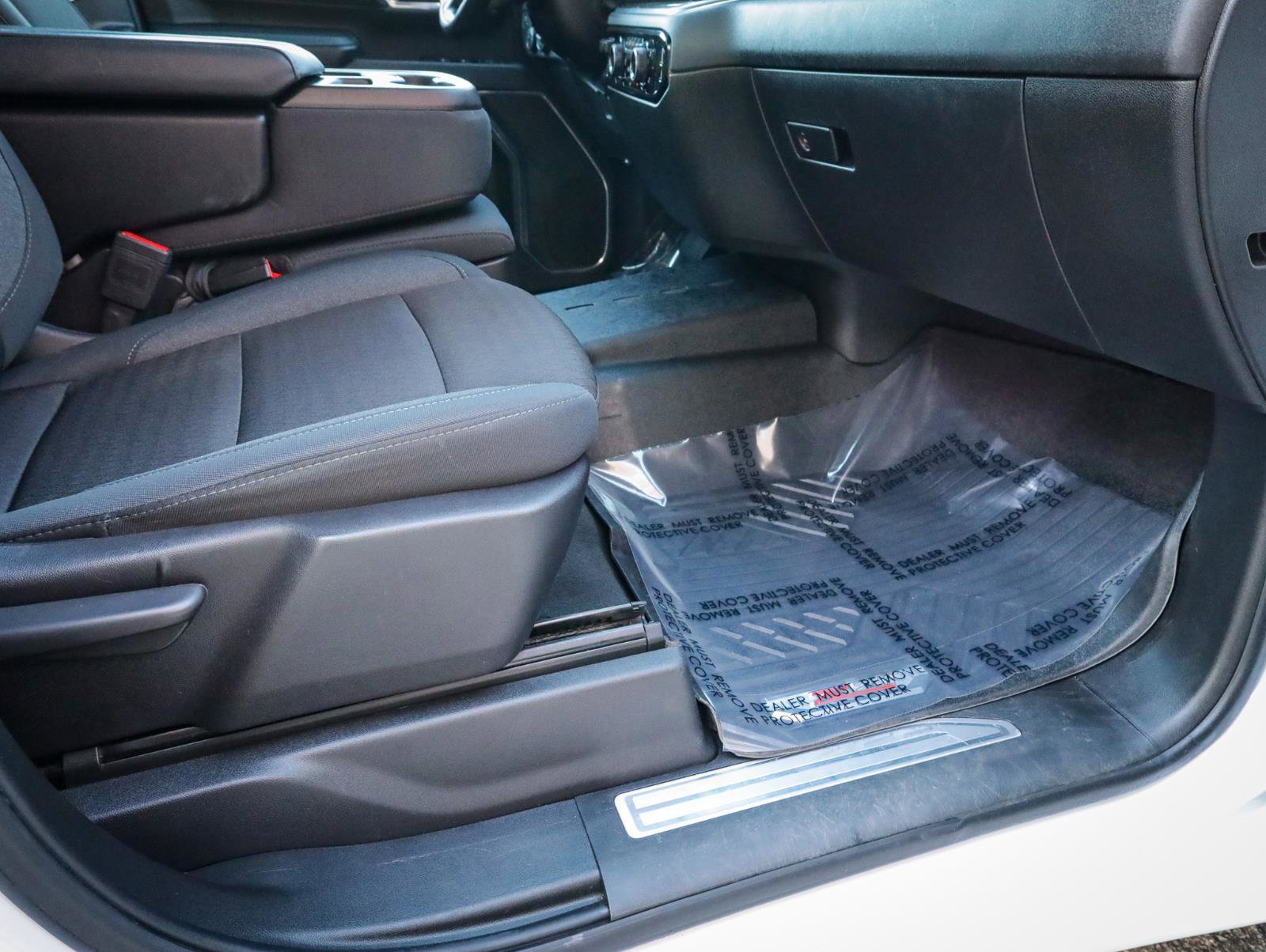 Used 2024 Chevrolet Silverado 2500 LT w/ Convenience Package image 24