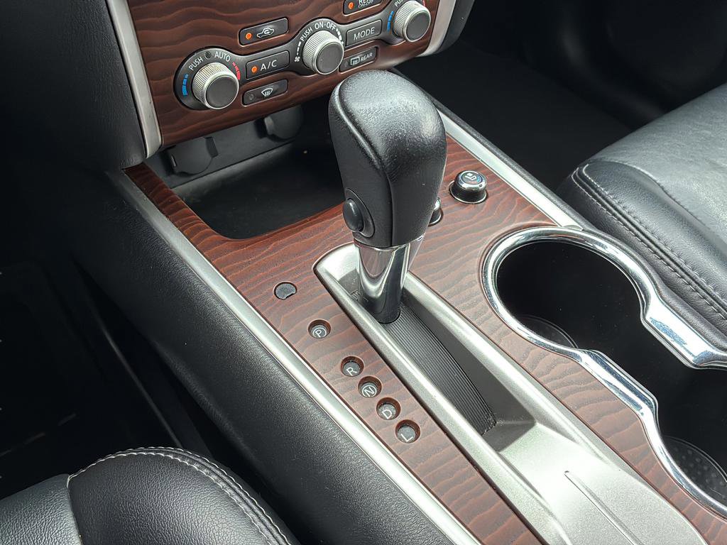 Used 2017 Nissan Pathfinder Platinum w/ Family Entertainment Package image 24