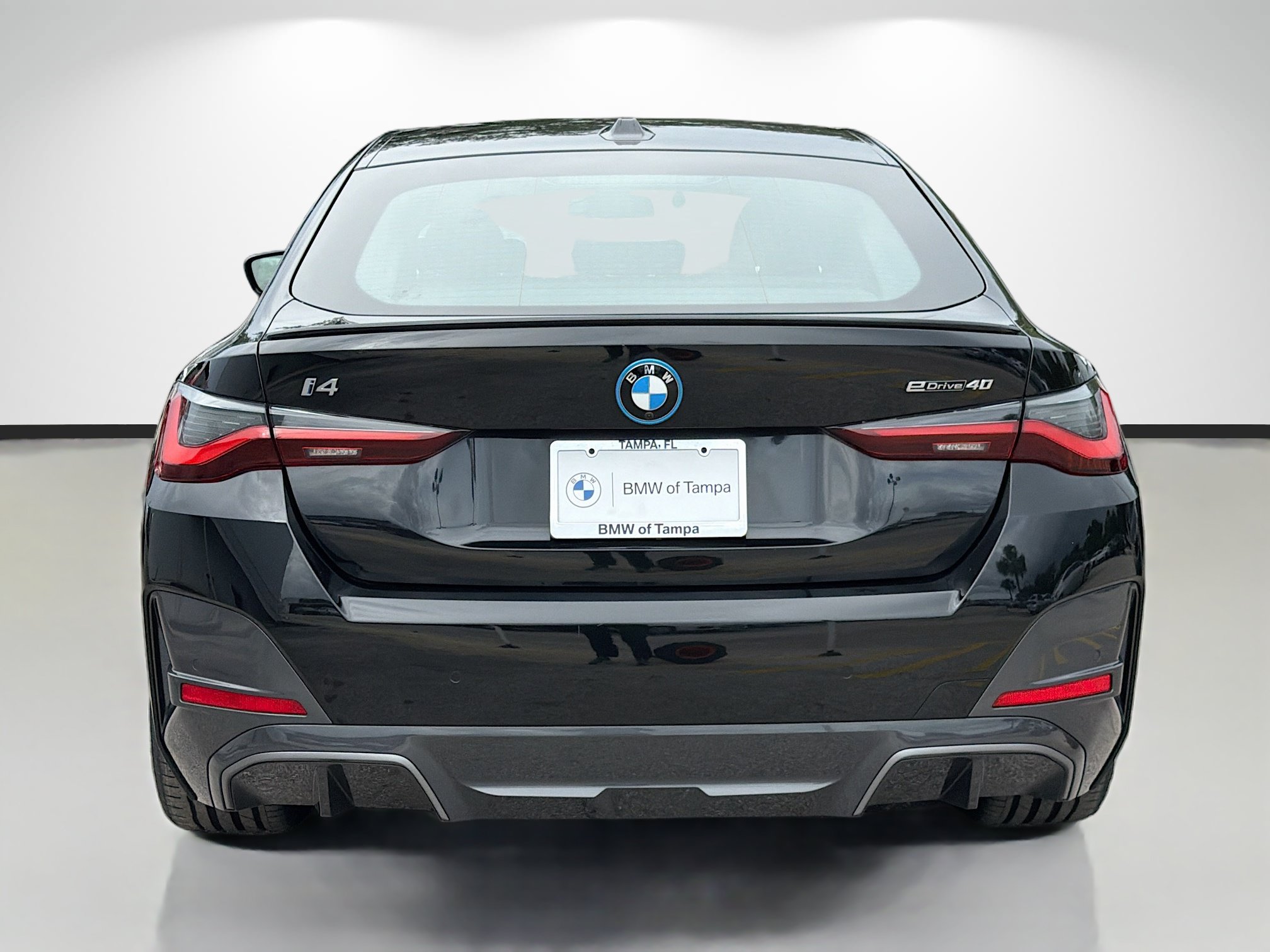 Used 2023 BMW i4 eDrive40 w/ M Sport Package RWD image 4