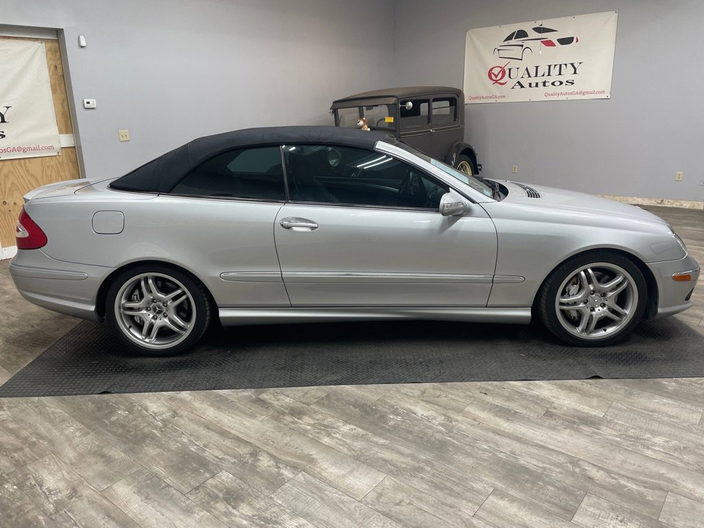 Used 2005 Mercedes-Benz CLK 55 AMG Cabriolet image 21