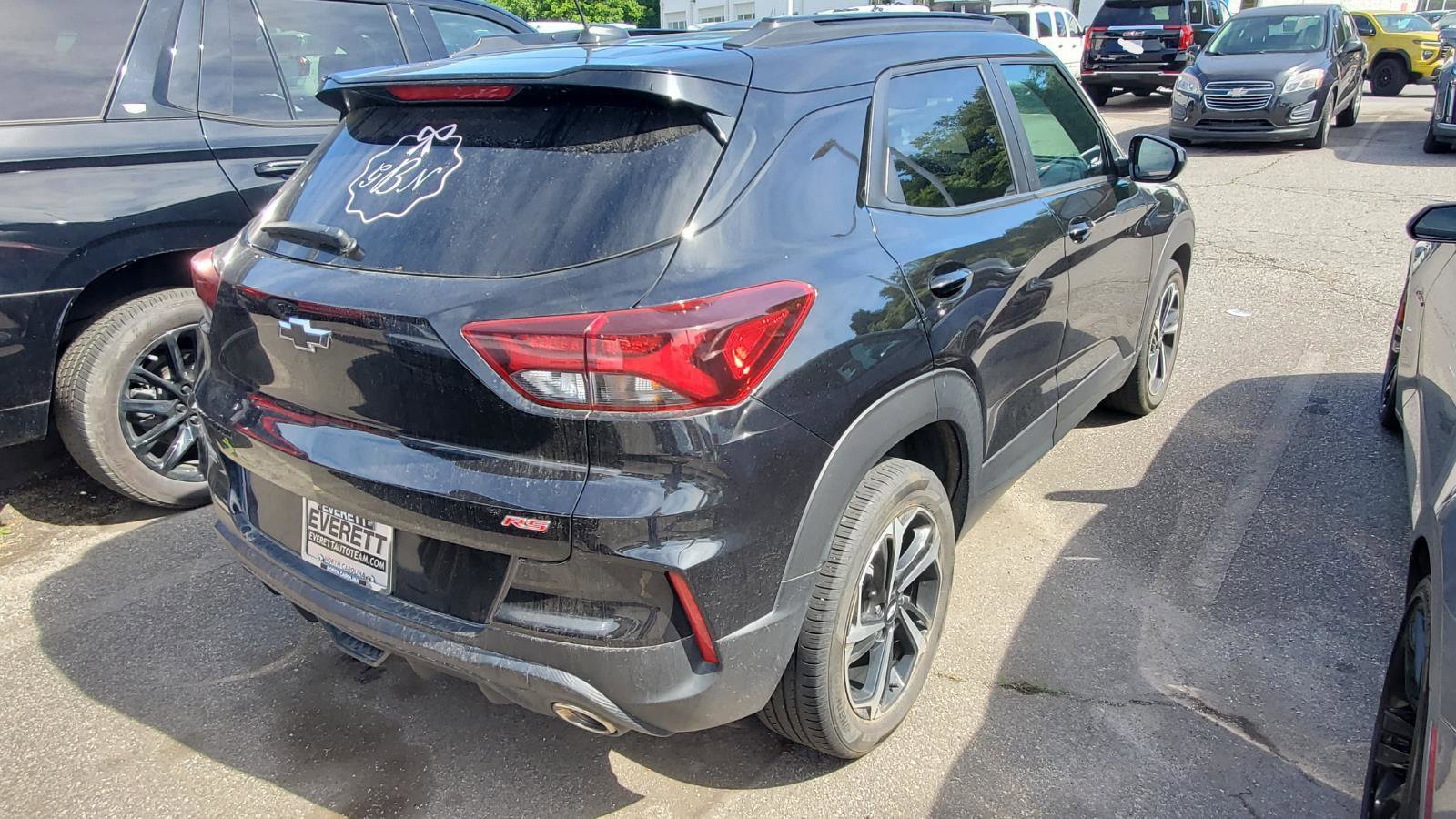 Used 2023 Chevrolet TrailBlazer RS w/ Sun and Liftgate Package FWD image 9