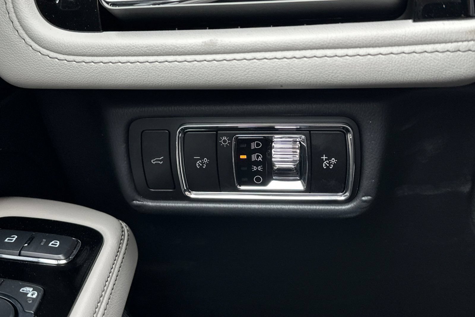 New 2026 Lincoln Aviator 2WD image 28