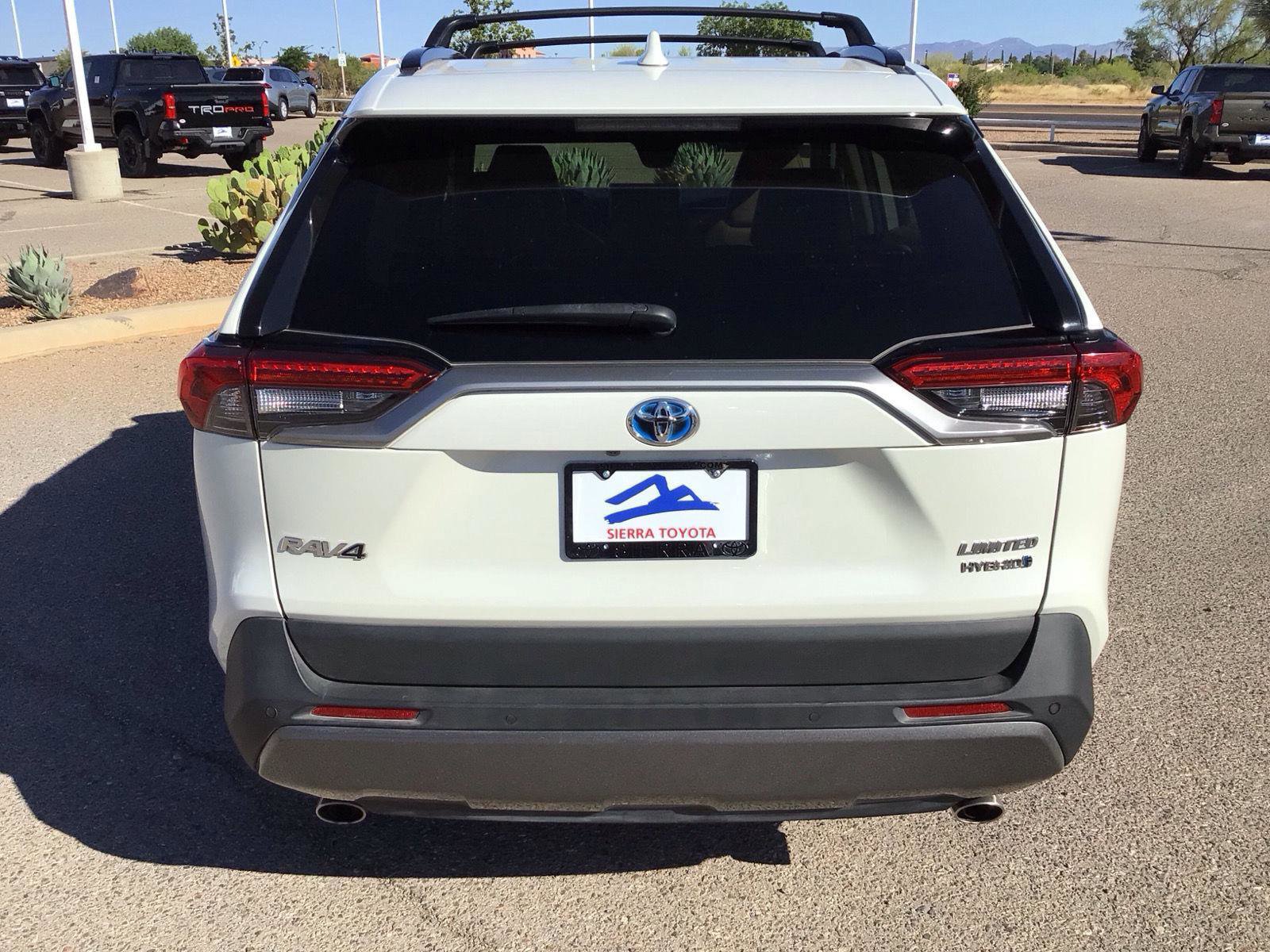 Used 2021 Toyota RAV4 Limited AWD/4WD image 4