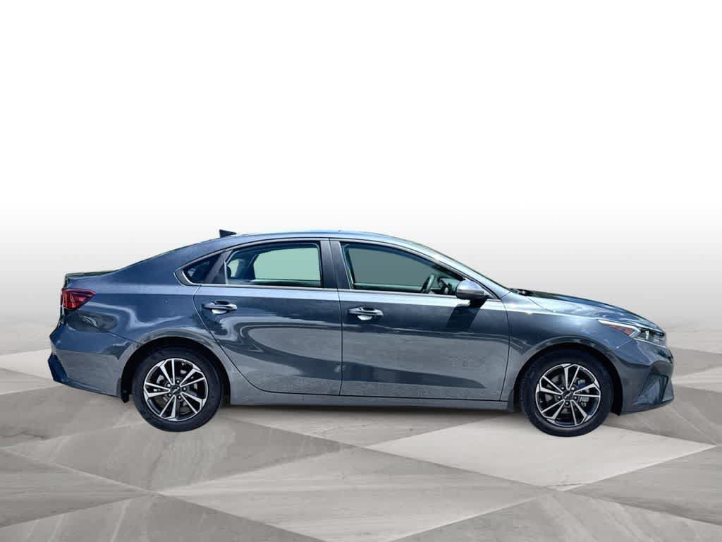 Used 2024 Kia Forte LXS FWD image 9