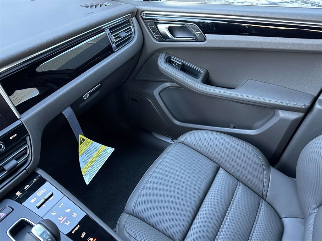 New 2026 Porsche Macan S image 29