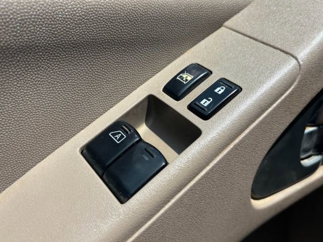 Used 2015 Nissan Frontier SV image 19