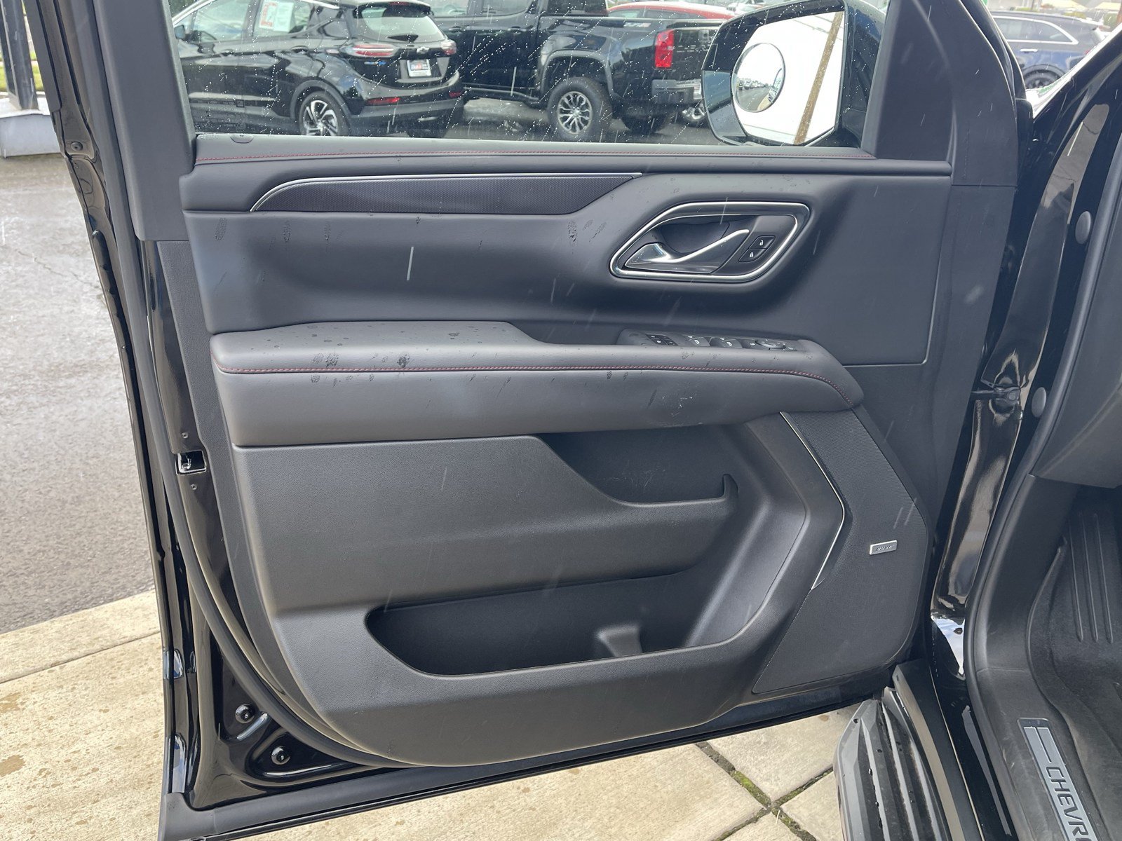 Used 2023 Chevrolet Tahoe RST AWD/4WD image 17