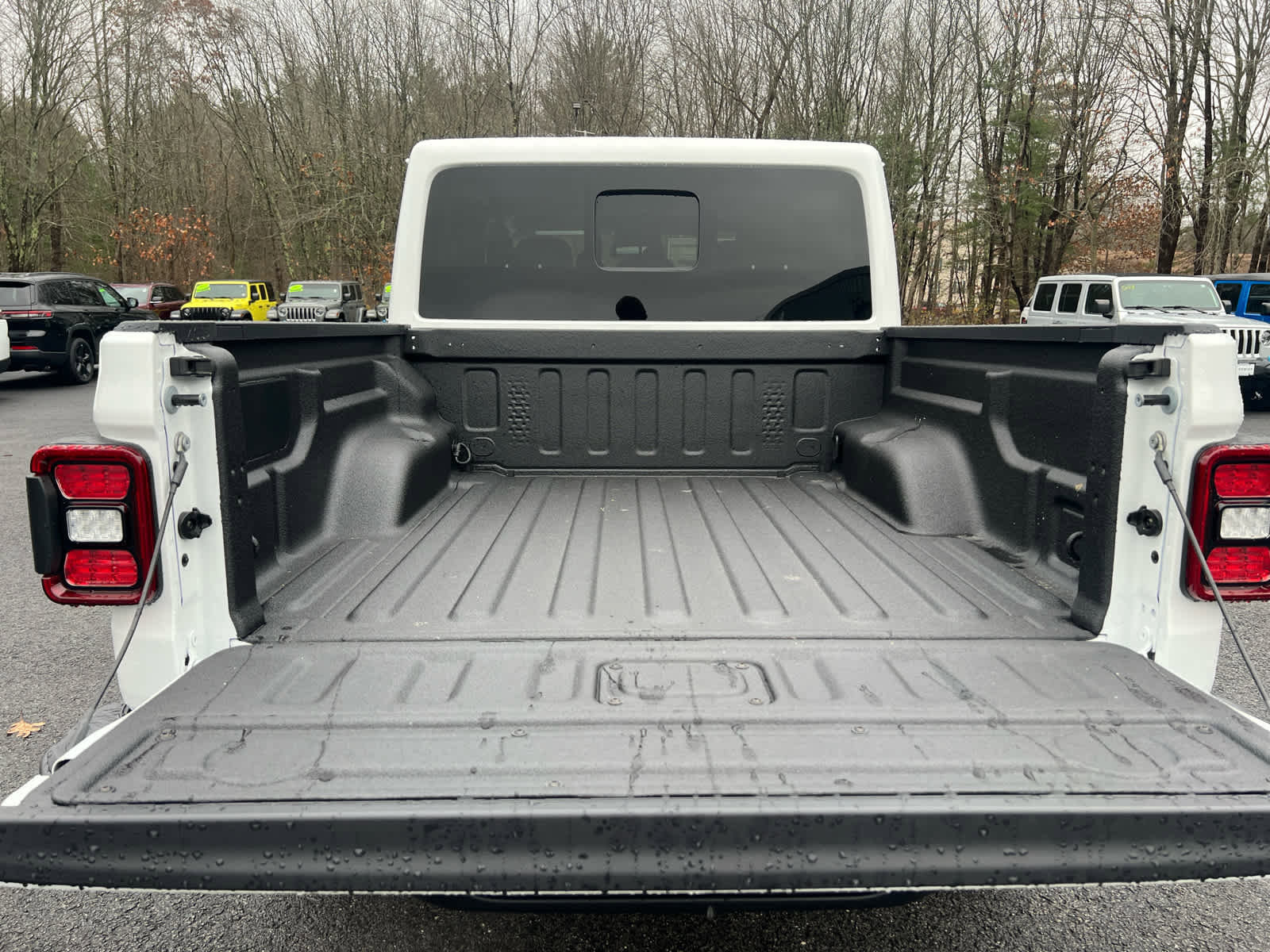New 2026 Jeep Gladiator Sport AWD/4WD image 14
