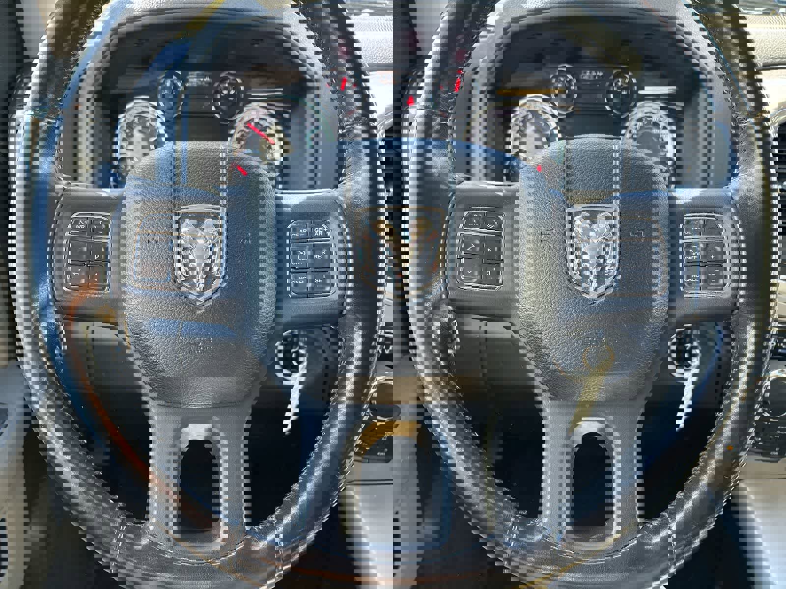 Used 2020 RAM 1500 Classic Warlock w/ Luxury Group image 8