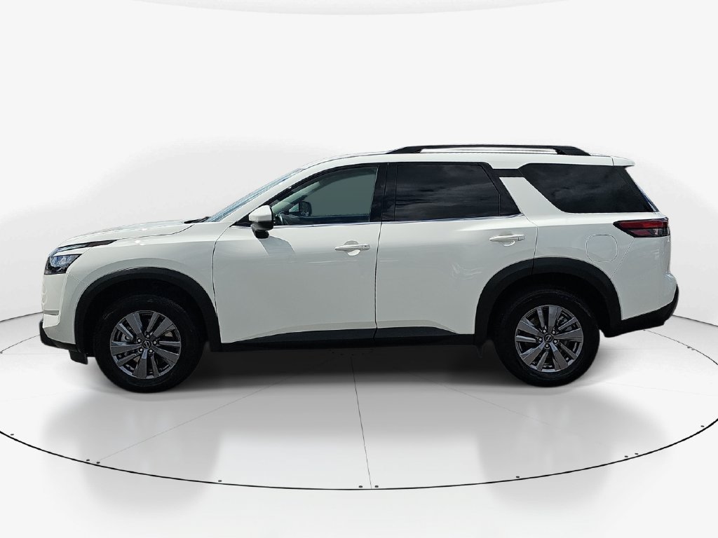Used 2025 Nissan Pathfinder SV FWD image 10