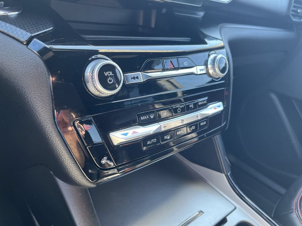 Used 2022 Ford Explorer ST-Line AWD/4WD image 19