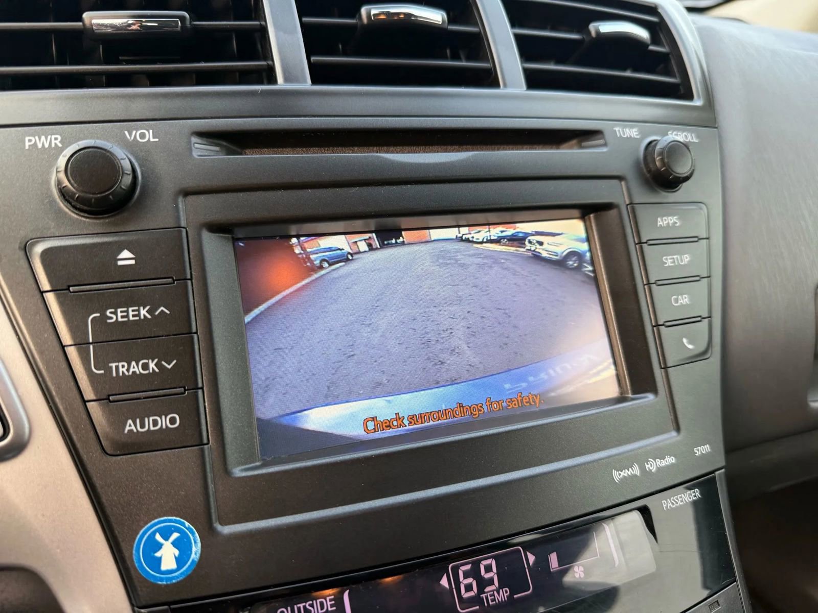 Used 2012 Toyota Prius V Five image 19