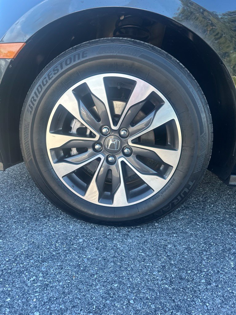 Used 2024 Honda Odyssey EX-L image 4